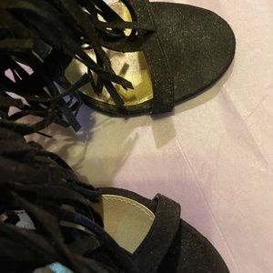 Anna black fringe heels new worn